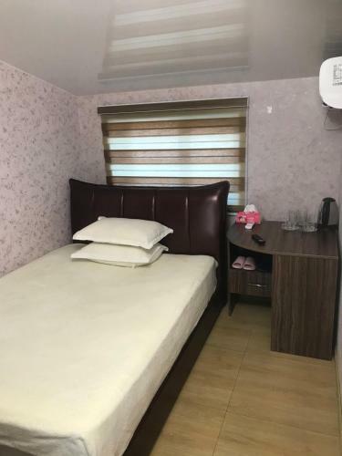 Hotel Seven