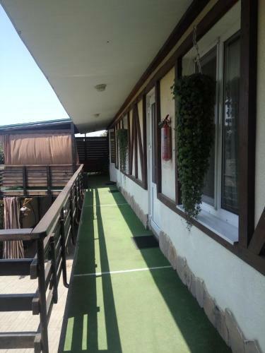 Posada Guest Yard Vivat