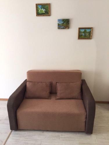 Polyana Apart