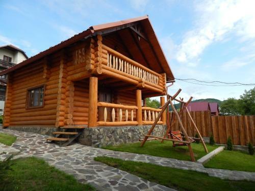 Smerekovyi Dvir