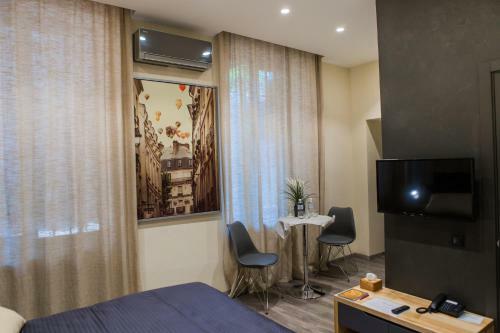 Malon Apartments