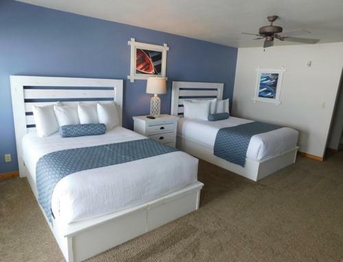 Hotel Quarterdeck Resort