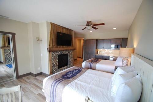 Hotel Quarterdeck Resort
