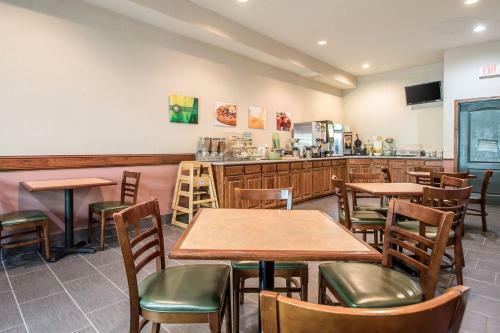 Hotel Quality Inn & Suites East Troy