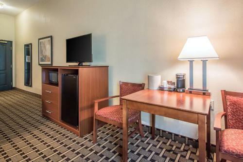 Hotel Quality Inn & Suites East Troy
