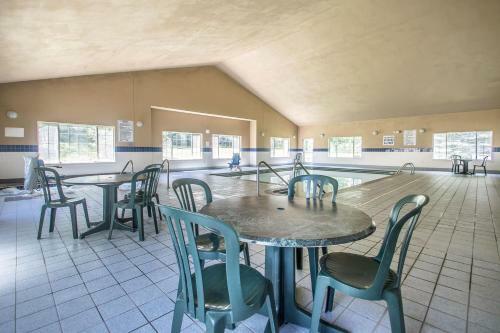 Hotel Quality Inn & Suites East Troy