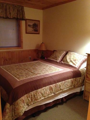 Hotel Rough Cut Lodge