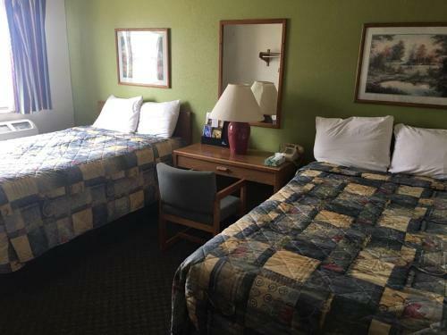 Hotel Prairie Rose Inn