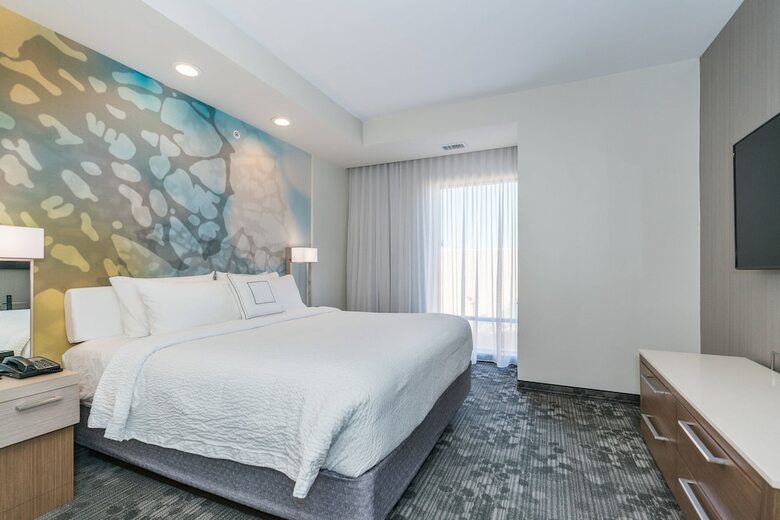 Hotel Courtyard By Marriott West Springfield