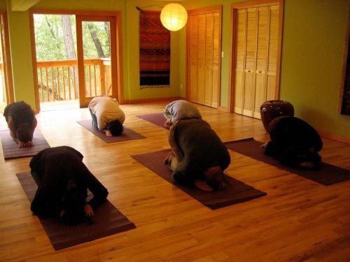 Lodge Yosemite Bug Rustic Mountain Resort