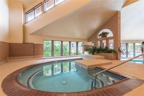 1106 Trappeur's Lodge, Trappeur's Crossing