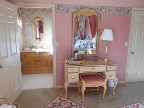 West Ridge Bed & Breakfast