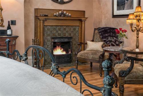 Gibson Mansion Bed And Breakfast
