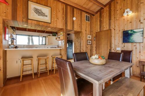 Captain's Cabin