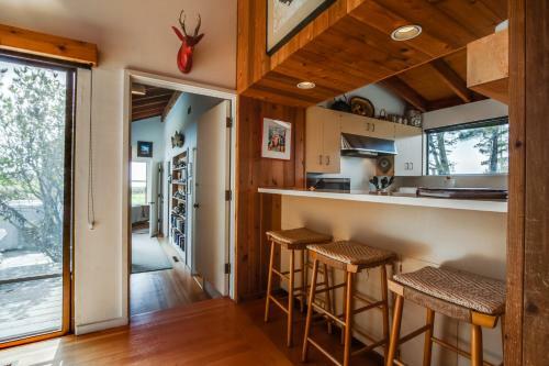 Captain's Cabin