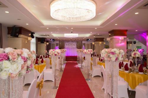 Royal Palace Hotel