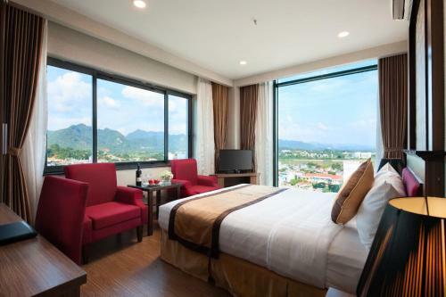 Royal Palace Hotel