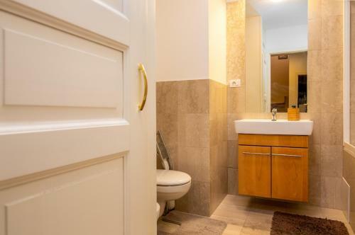 Apartamento Lesser Town Suites Near Petrin Park