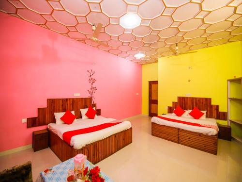 Hotel Oyo 26724 Mid Way Tourist Resort