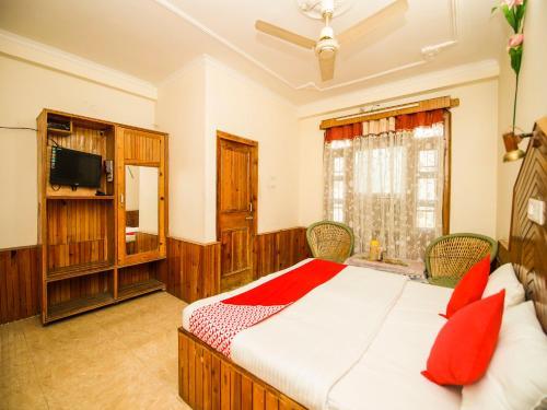 Hotel Oyo 26724 Mid Way Tourist Resort