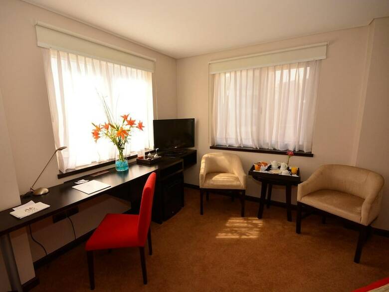 Neuqu�n Tower Hotel