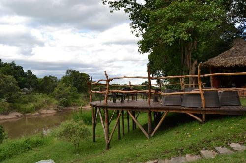 Lodge Mara River Camp