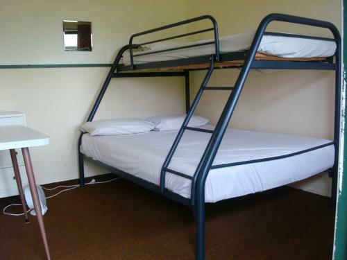 Kiwi Park Motels & Holiday Park