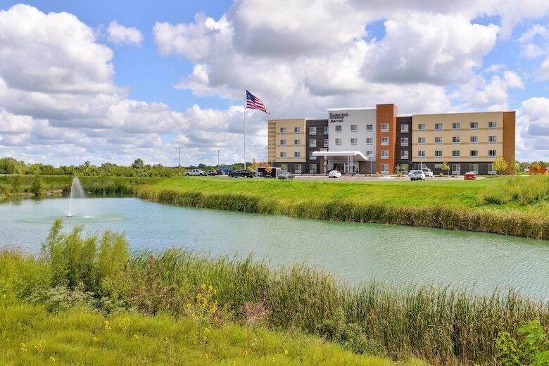 Hotel Fairfield Inn & Suites By Marriott Warrensburg
