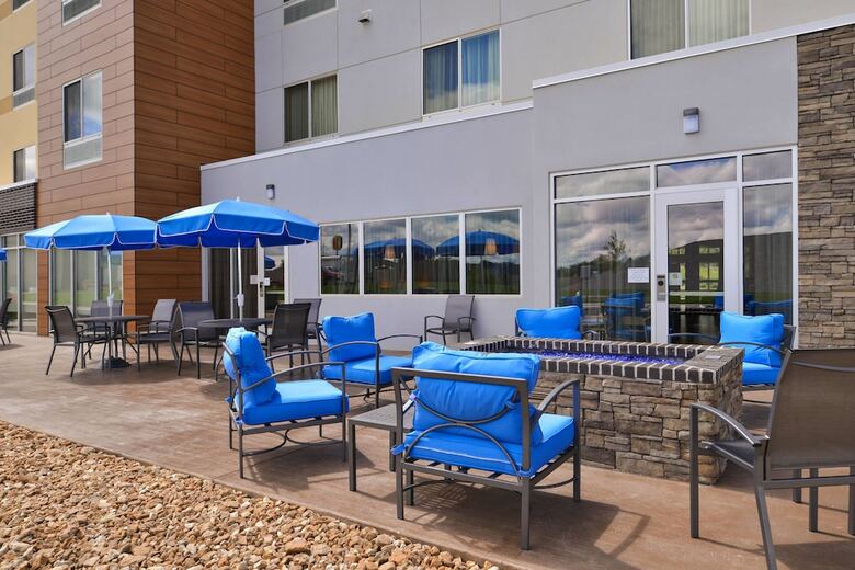 Hotel Fairfield Inn & Suites By Marriott Warrensburg