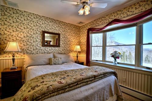 Bed & Breakfast Darby Field Inn