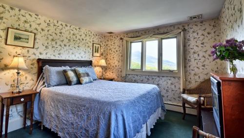 Bed & Breakfast Darby Field Inn