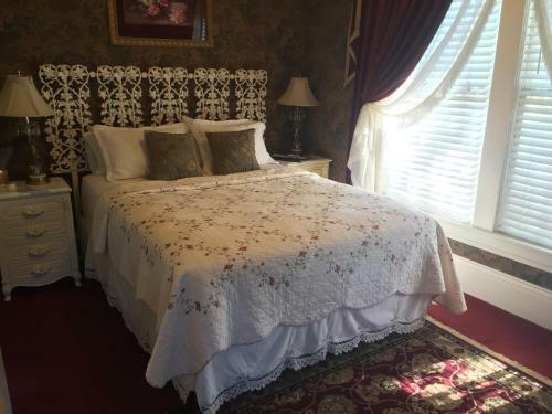 Posada The Whitmore Inn