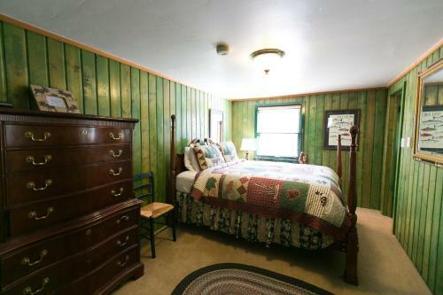 Hotel Silver Fork Lodge & Restaurant