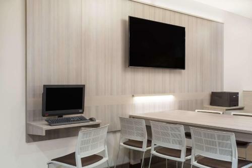 Hotel Microtel Inn & Suites By Wyndham Springville