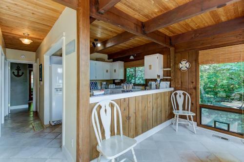 Cheryl's Bainbridge Chalet