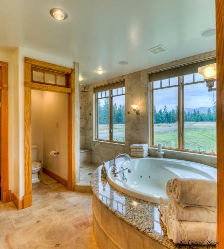The Lodge At Trout Creek Bed And Breakfast
