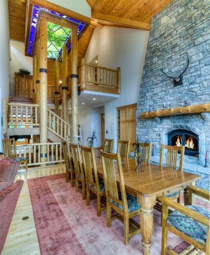 The Lodge At Trout Creek Bed And Breakfast