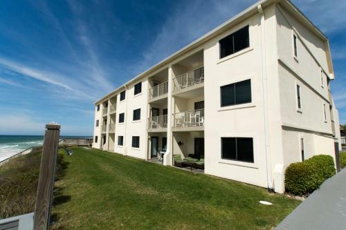 Apartamento Beachside Condos Unit #7