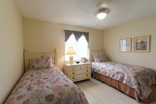 Apartamento Beachside Condos Unit #7