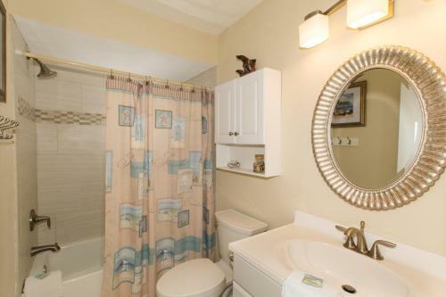 Apartamento Beachside Condos Unit #7