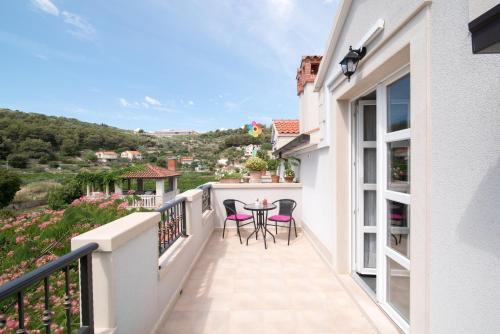 Apartments Mare