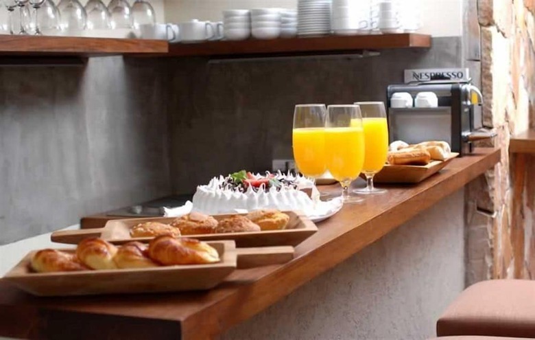 Hotel Tayka Suites