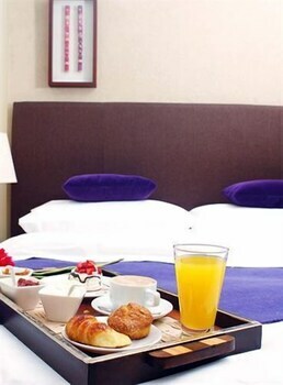 Hotel Tayka Suites