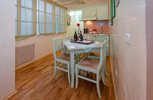 Hostal Residence La Carera