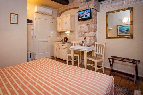 Hostal Residence Marco Polo