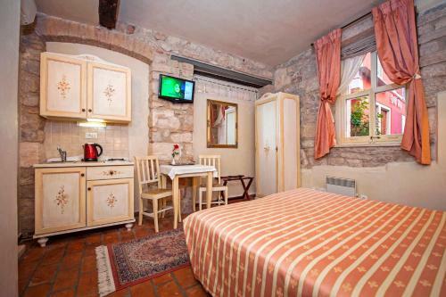 Hostal Residence Marco Polo