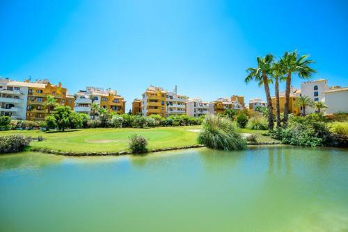 Punta Prima Apartment Sleeps 4 Pool Air Con Wifi