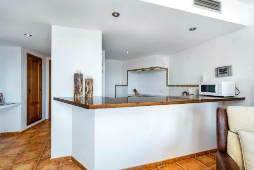 Punta Prima Apartment Sleeps 4 Pool Air Con Wifi