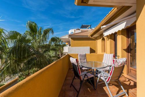 Punta Prima Apartment Sleeps 4 Pool Air Con Wifi