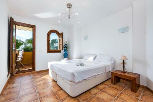 Punta Prima Apartment Sleeps 4 Pool Air Con Wifi